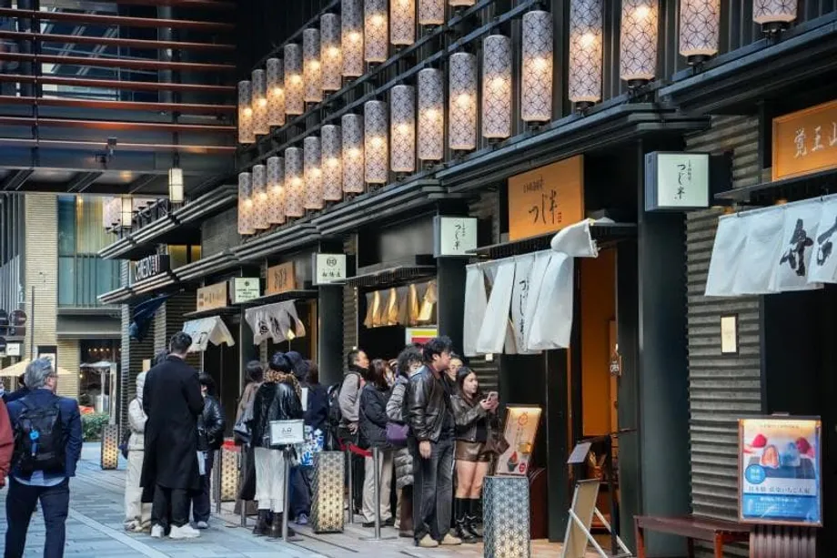 Restaurantes japoneses no estrangeiro enfrentam declínio histórico com o impacto das dificuldades económicas da China