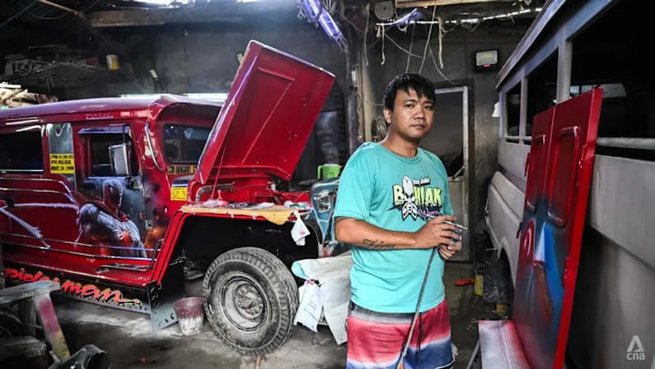 A Tela que Desvanece: Como a Modernização dos Transportes das Filipinas Ameaça um Legado Artístico