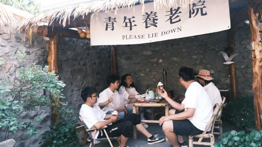 Lares de reforma para jovens: uma tendência crescente na China e na Malásia