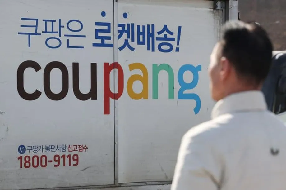 Coreia do Sul confirma fuga de 33,67 milhões de registos de utilizadores da Coupang, desencadeando pressão jurídica e diplomática dos EUA