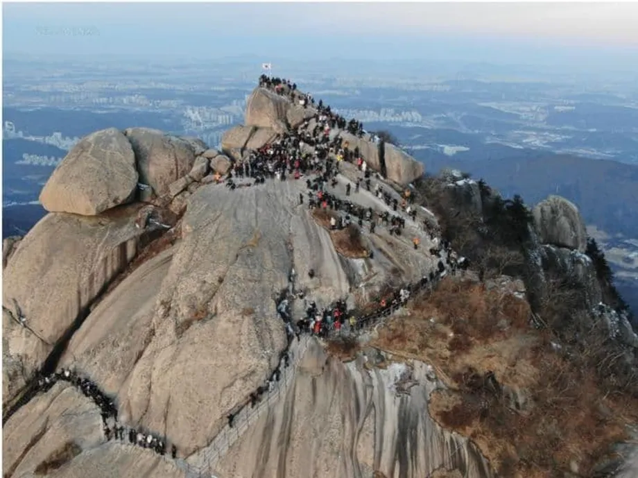 Parques nacionais da Coreia recebem mais de 2 milhões de visitantes estrangeiros num aumento histórico do turismo