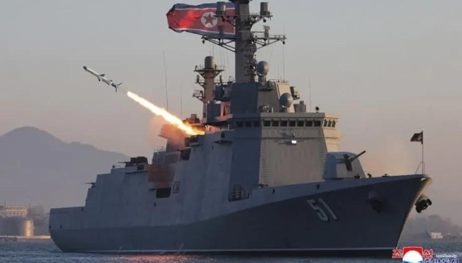 Coreia do Norte testa destróier com capacidade nuclear, ameaçando bases dos EUA no Pacífico