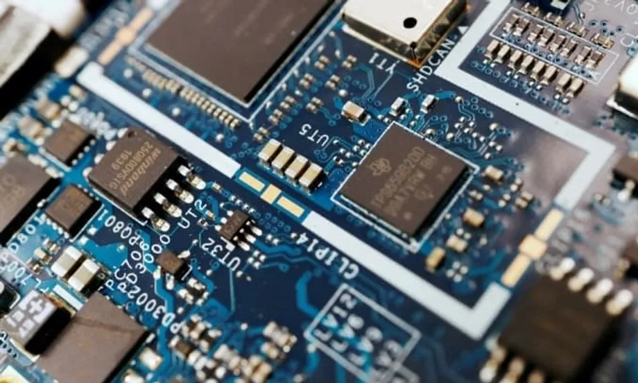 China alcança aumento de velocidade de 1.000 vezes na produção de semicondutores 2D de próxima geração
