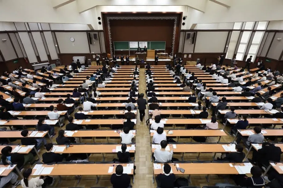 Universidades privadas do Japão à beira do ponto de rutura à medida que a crise financeira se agrava