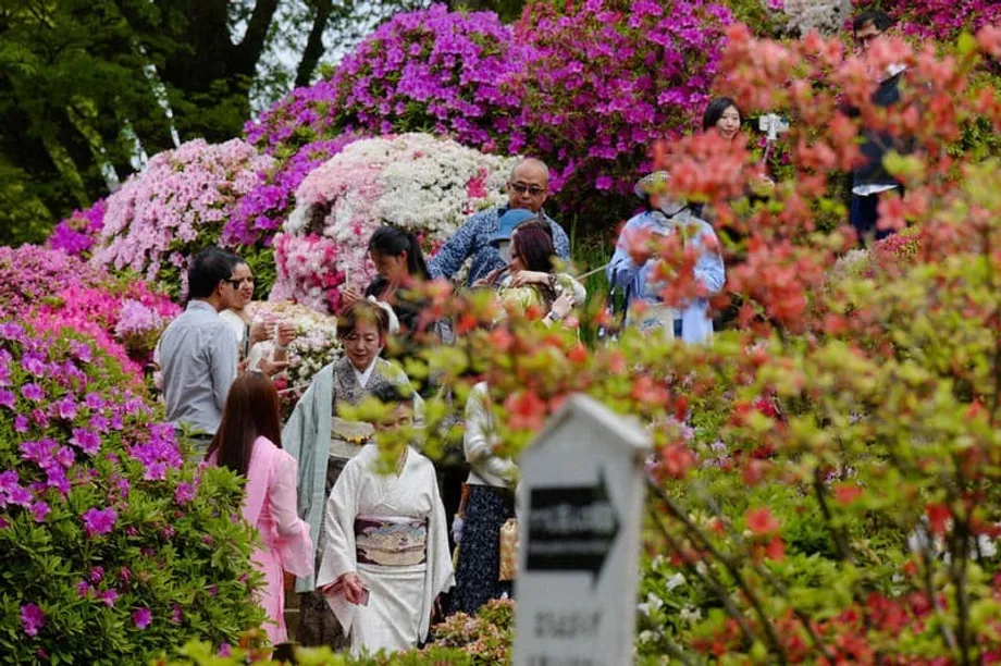 Japão traça caminho intermédio na verificação de idade nas redes sociais em meio a uma vaga global de proibições