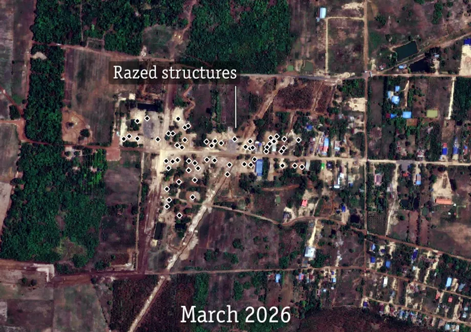 Imagens de satélite mostram centenas de casas destruídas em aldeias na fronteira do Camboja