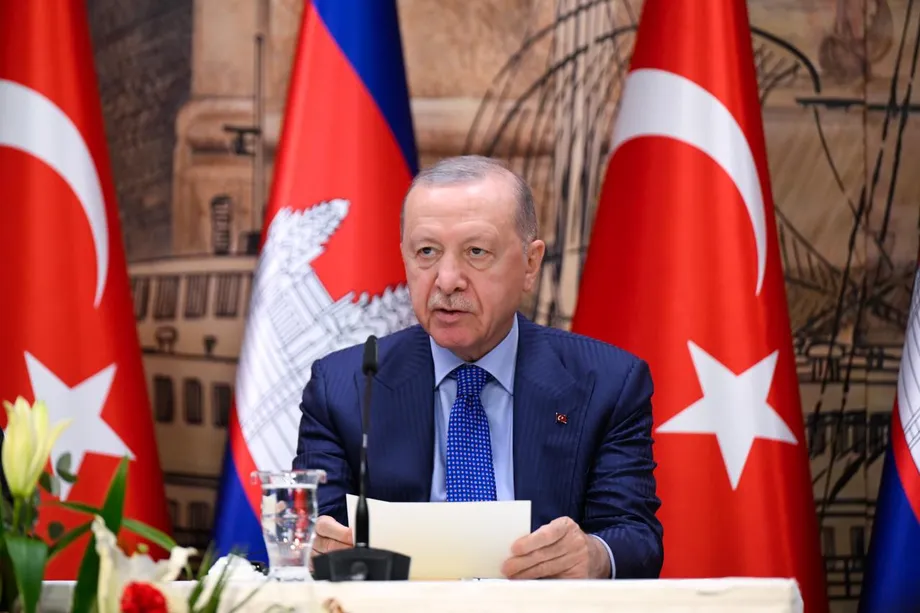Cambodia and Türkiye Sign Military Framework Agreement as Erdogan Urges Peace With Thailand