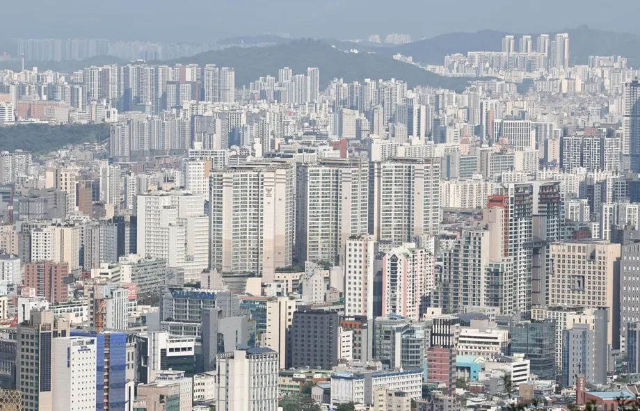 Seoul Apartment Prices Set 89-Week Record as Gains Spread to Southern Gyeonggi