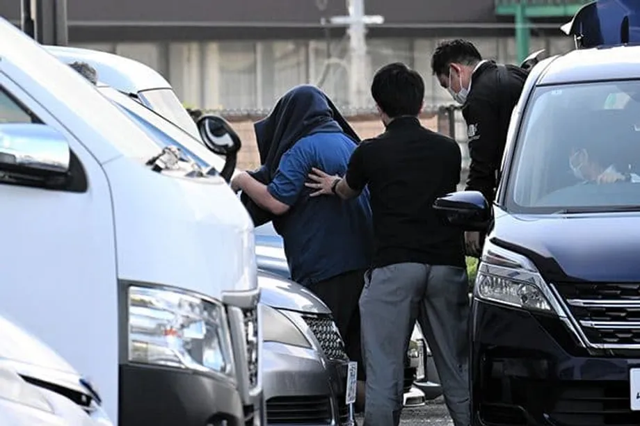 Prisão em Fukuoka expõe falsificação de certificado docente e conduta oculta ao longo de anos